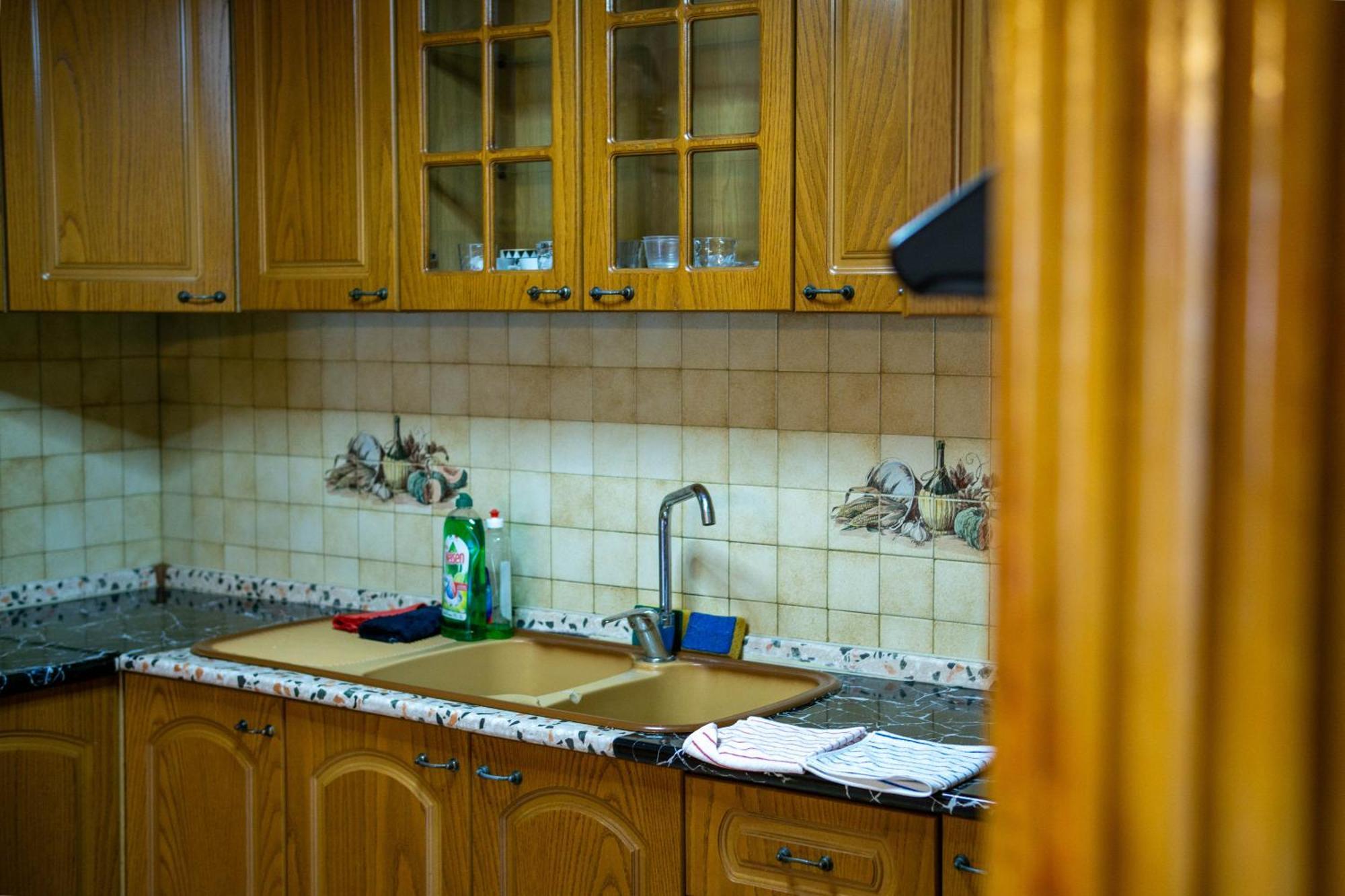 Bllok Bright Private Bedrooms With Private Bathroom On Shared Apartment Tirana Buitenkant foto