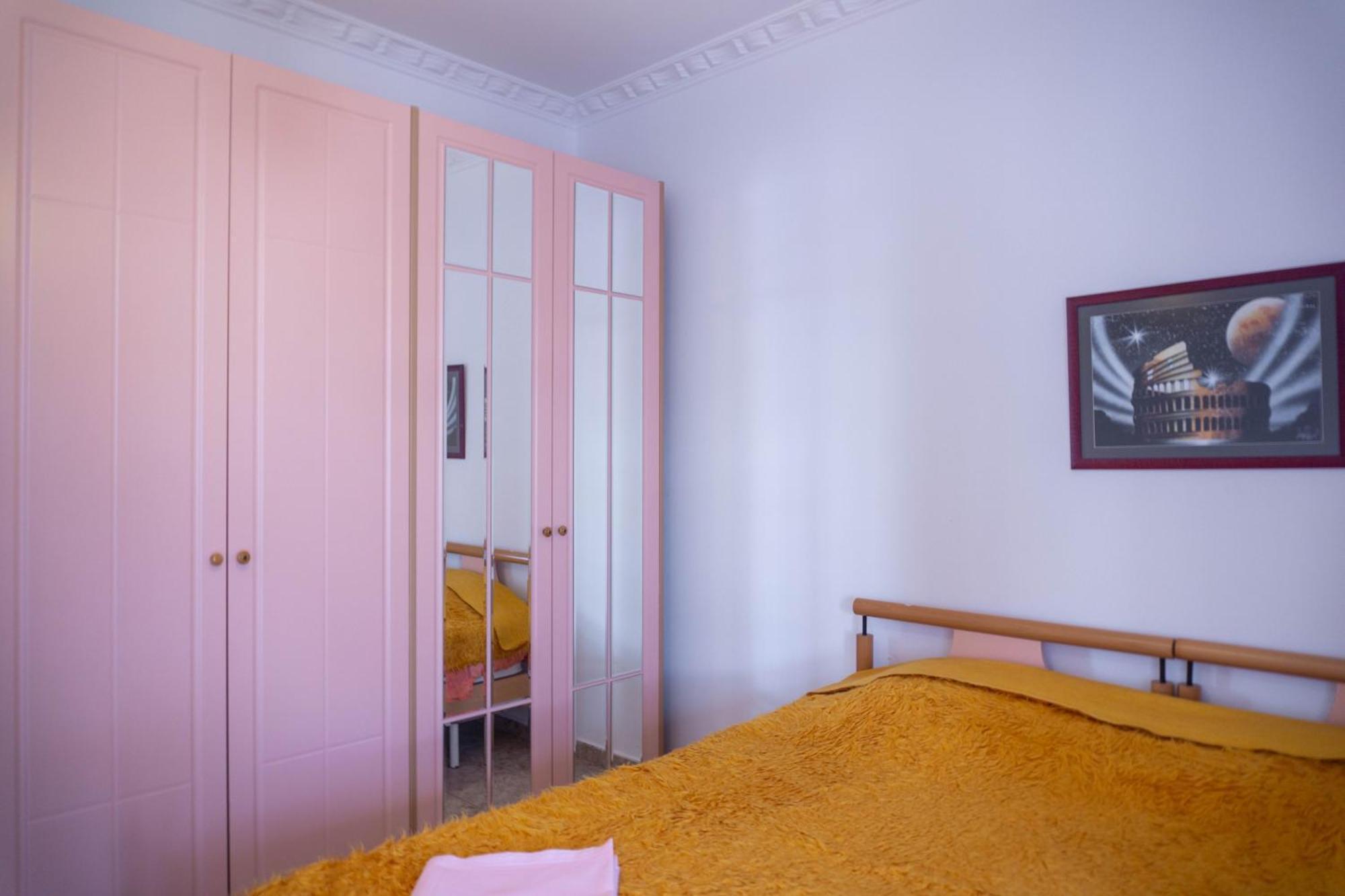 Bllok Bright Private Bedrooms With Private Bathroom On Shared Apartment Tirana Buitenkant foto