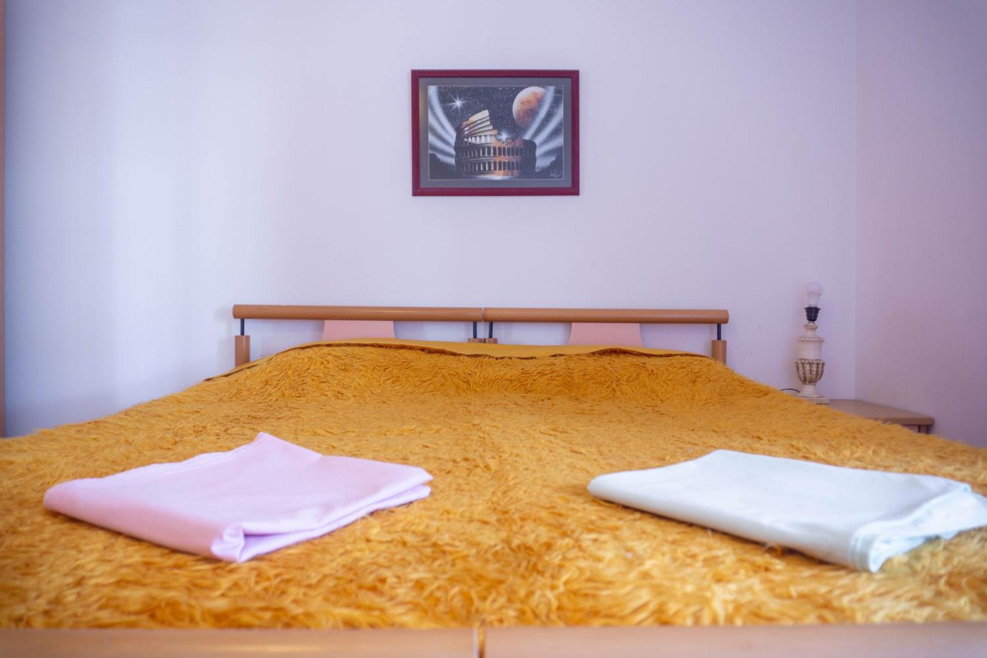 Bllok Bright Private Bedrooms With Private Bathroom On Shared Apartment Tirana Buitenkant foto