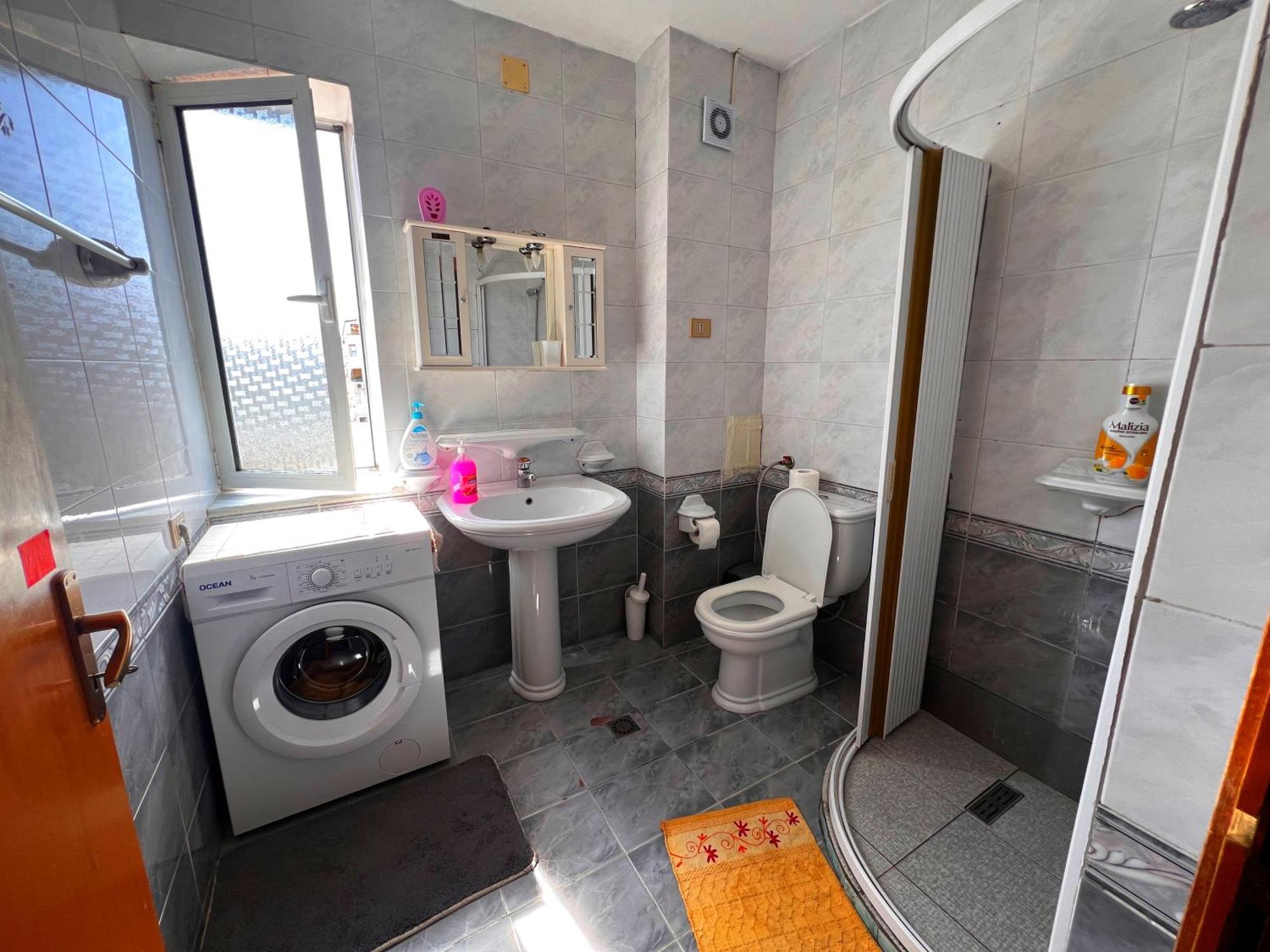 Bllok Bright Private Bedrooms With Private Bathroom On Shared Apartment Tirana Buitenkant foto