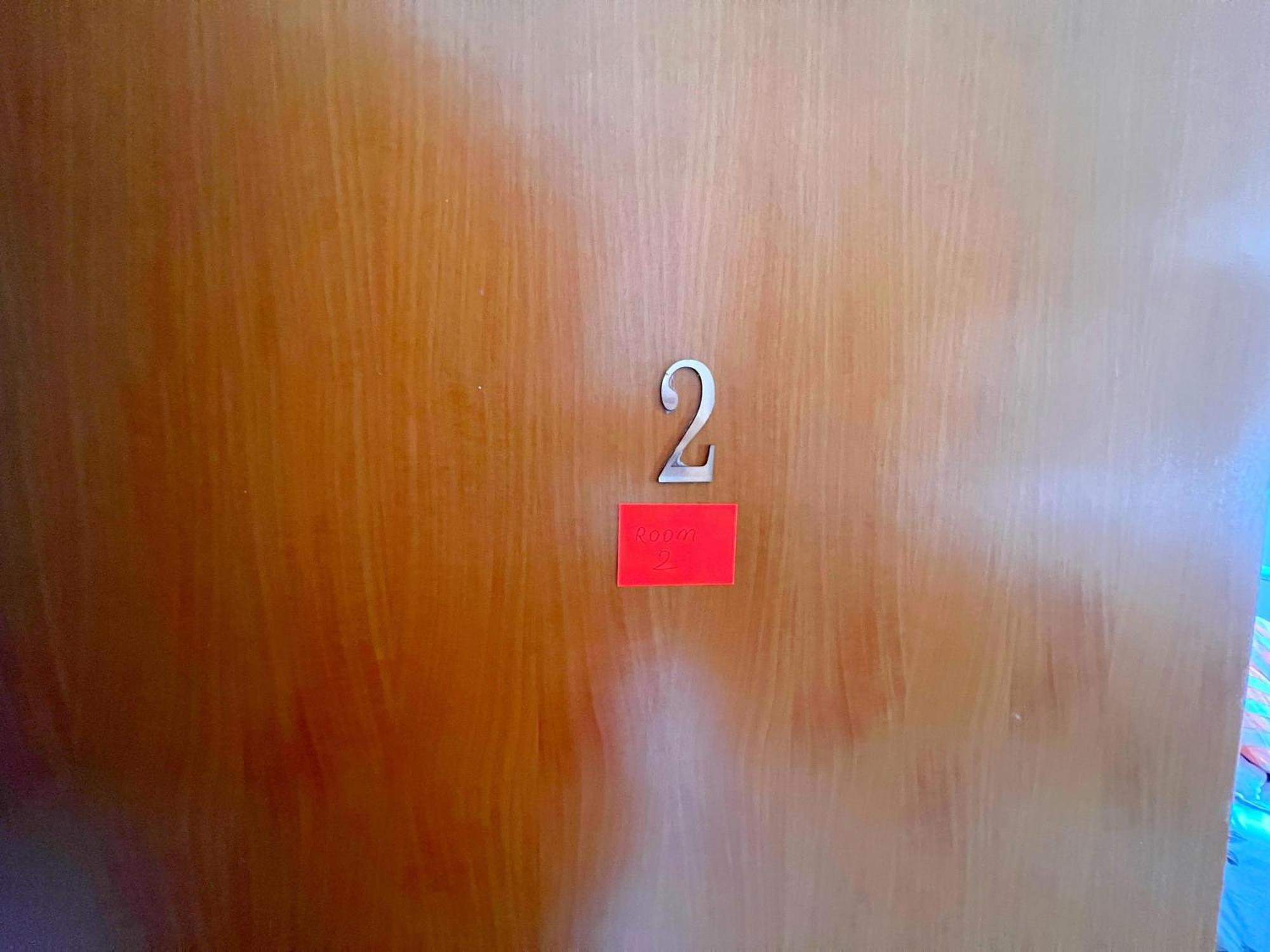 Bllok Bright Private Bedrooms With Private Bathroom On Shared Apartment Tirana Buitenkant foto