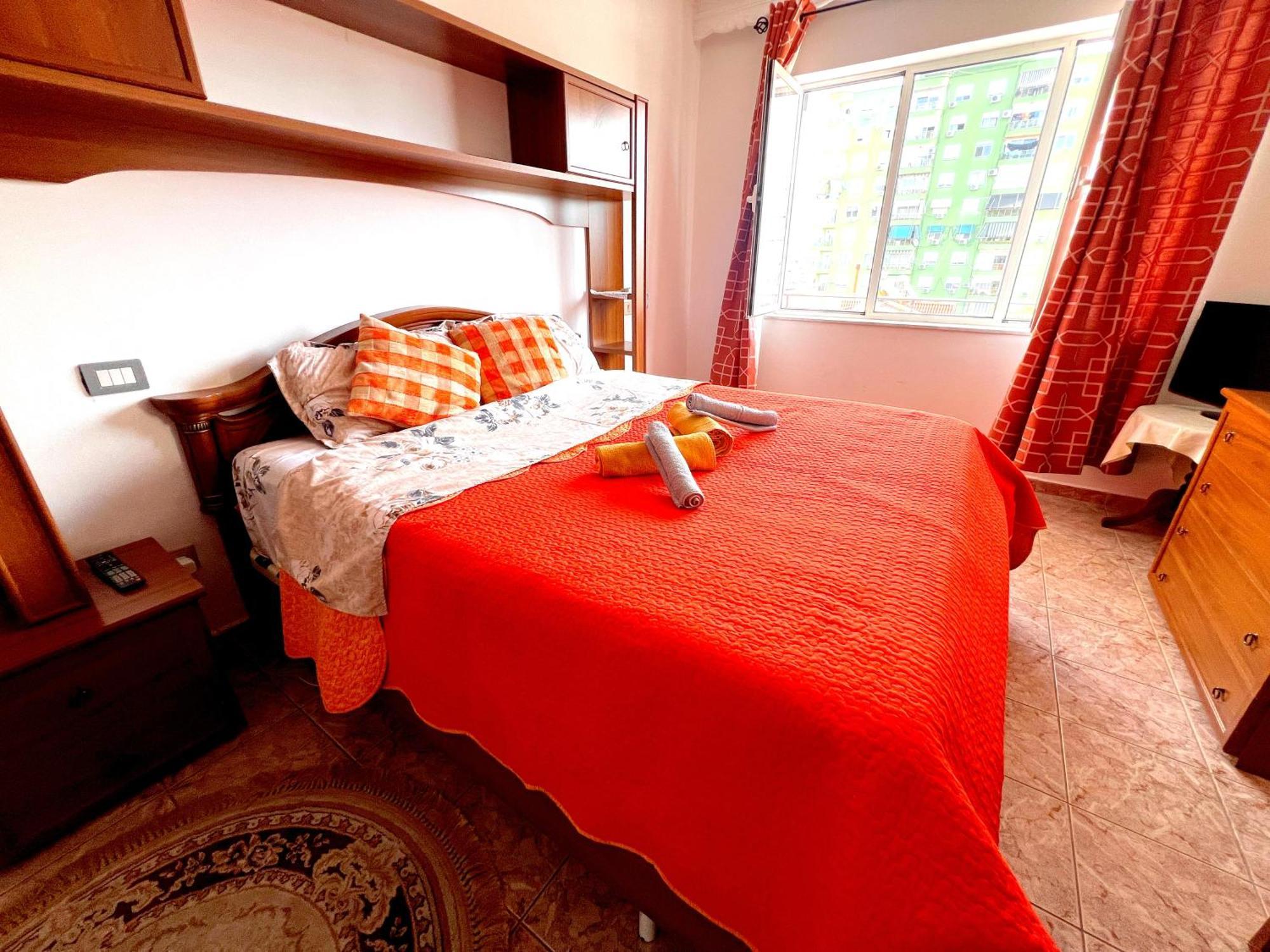 Bllok Bright Private Bedrooms With Private Bathroom On Shared Apartment Tirana Buitenkant foto